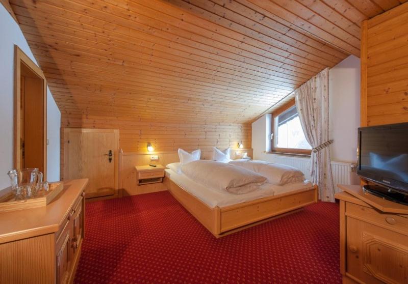 Bed and Breakfast Haus Kueng Zuers Экстерьер фото